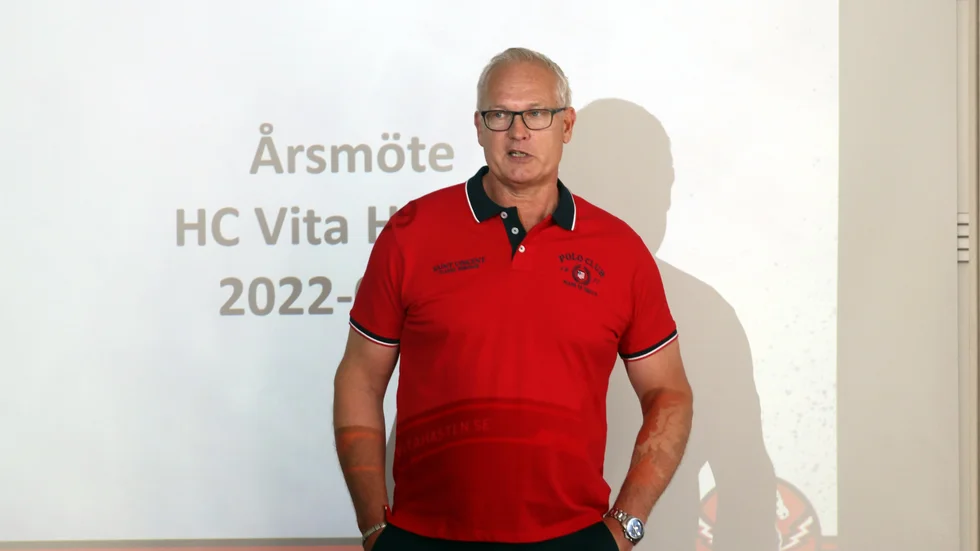Rickard Rauge: "Affären kom fram i går (onsdag). Sen satt vi med den hela dagen i princip, med olika delar".