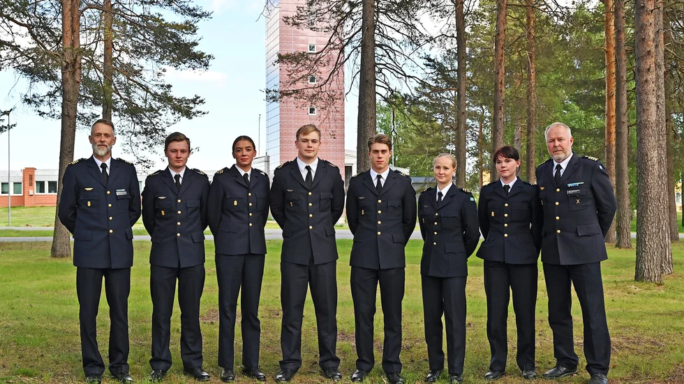 Förbandsförvaltare Andreas Berglund, korpral Gustav Öberg, korpral Klara Liljebrand, korpral Walter Wimmercranz, korpral Emanuel Aili, korpral Nellie Häggberg, vicekorpral Stina Höglander, flottiljchef överste Carl-Fredrik Edström. Följande har också befordrats men kunde inte närvara: fanjunkare Fredrik Nilsson, fanjunkare Joni Salminen, översergeant Thommy Stenlund, fanjunkare Mathias Karlsson, sergeant Simon Norén Sjögren, korpral Hugo Vallén, översergeant Jens Wahlberg, översergeant Rickard Jouper, sergeant Anton Bergström, sergeant Linus Kvartsén, korpral Samuel Flodin.

