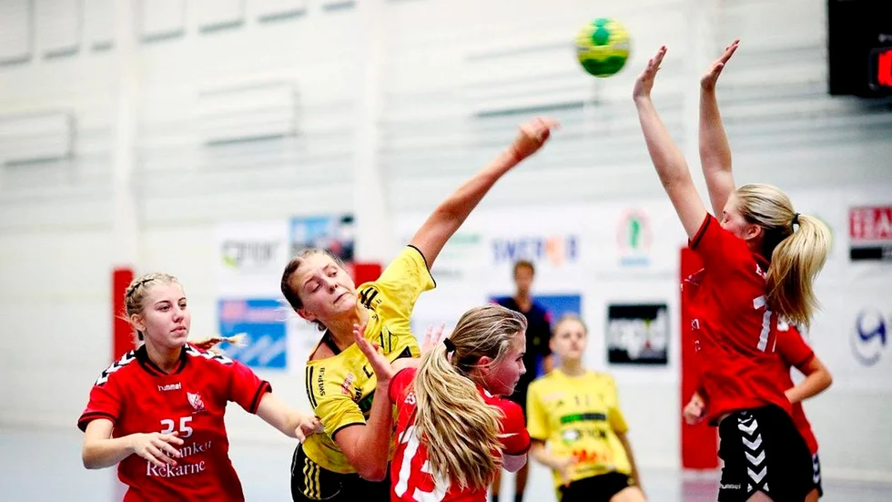 14-åriga Sofia Delac svarade för flera fina insatser när steg 3 i junior-SM avgjordes under den gångna helgen.