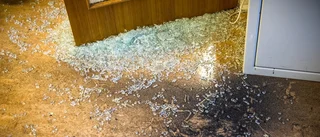 Skola stängs efter vandalisering