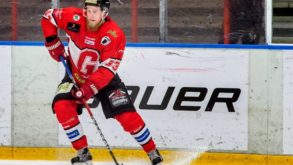 Robin Jacobsson blir allt lättare i benen och mer aggressiv framför motståndarkassen. Han är helt enkelt ruggigt målfarlig just nu efter en rätt seg höst med skador och någon avstängning