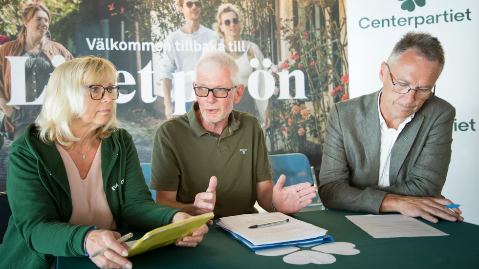 Regionstyrelsens ordförande Eva Nypelius (C) och riksdagsledamoten Lars Thomsson (C) höll i tisdags en pressträff tillsammans med partikamraten och Trafikutskottets vice ordförande Anders Åkesson.
