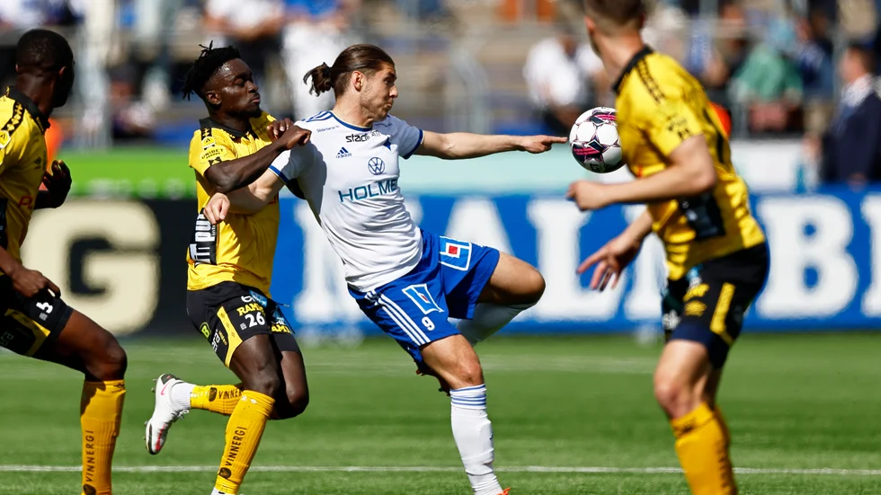 Byter kamratklubb. Eman Markovic köps loss av IFK Göteborg efter bara tio allsvenska starter i Peking.