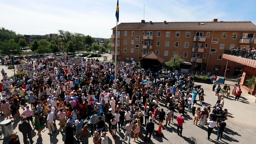 Stig Carstensen har skrivit ett brev till orten där han själv bor – nämligen Flen.