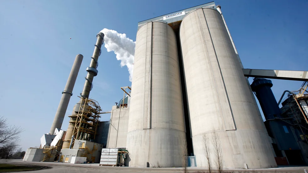 En klimataktion mot Cementa har aviserats i veckan. Enligt aktivisterna ska produktionen stoppas under en dag.