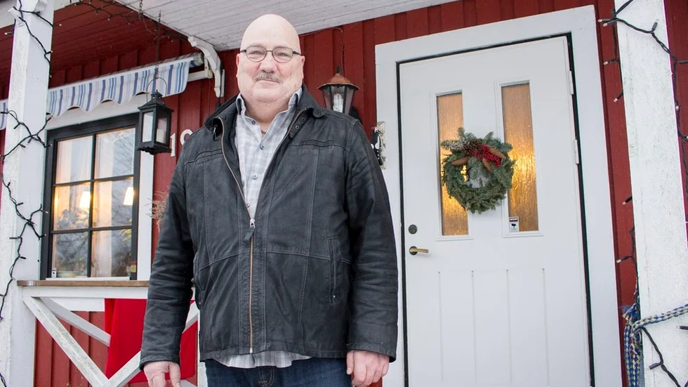 Julitabon Kjell Lönn är en social och hjälpsam person som har mycket omkring sig.