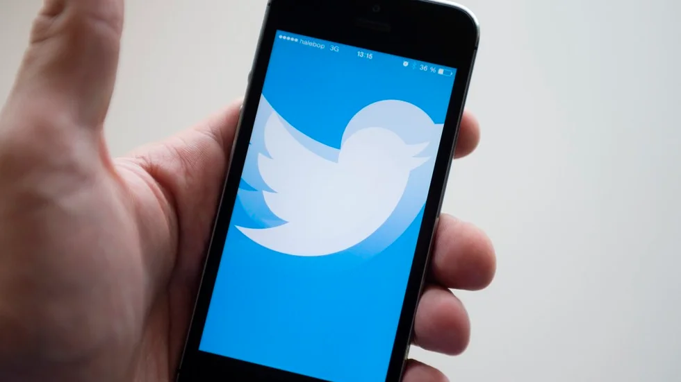 Twitter uppmanar alla användare att byta lösenord efter en intern bugg. Arkivbild.