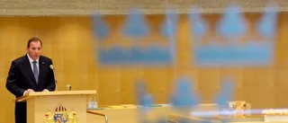 Löfven är stor i orden men liten i riksdagen