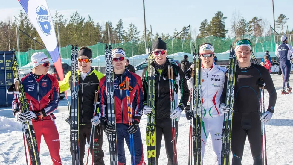 Grabbarna glid. ”Ove Sundbergs polare”  vann Nederluleåstafetten 2015. Ett lag bestående av Viktor Brännmark, Martin Bergström, Adrian Bergström, Niklas Henriksson, Karl Edenroth och Jacob Engström