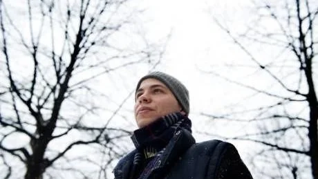 "Många frågar om jag är exalterad över att skivan släpps nu, men jag har ju redan hört den så jag är lugn", säger Alexis Weaks.