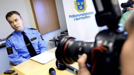 KONTROLLERAR UPPGIFTER. "Vi har en del information om vad Carolin har gjort under fredagen och hur hon har rört sig och vistats. Men vi kommer fortlöpande att kontrollera en hel del uppgifter", säger Anders Danielsson, chef för brottsutredningar hos polisen.Foto: Andreas Wälitalo
