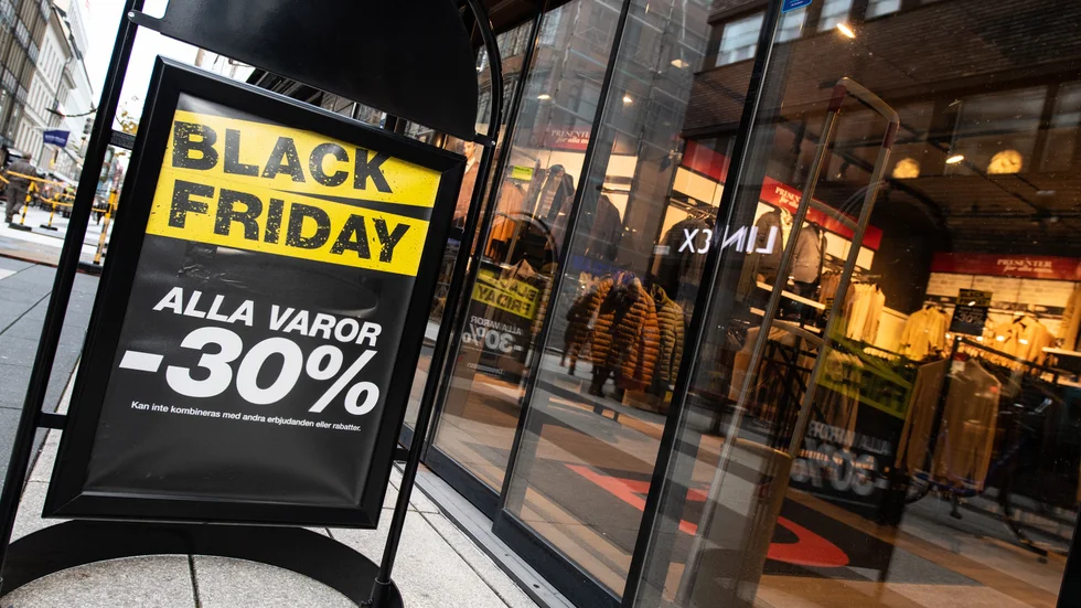 Shoppinghysterins högtidsdag – Black Friday – är synnerligen omodern, skriver Signe Probst.