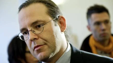 Utanförskap. Finansminister Anders Borg fungerade bra när högkonjunkturen blommade.  I  den ekonomiska kris vi nu upplever lämnas allt fler i utanförskap.
