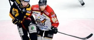 "De där historieböckerna kan man tutta eld på"