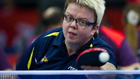 Nervigt. Trots nervöst spel lyckades Ingela Lundbäck vinna mot Shu-Chin Hsiao med 3-2 i Paralympics.Foto: SCANPIX