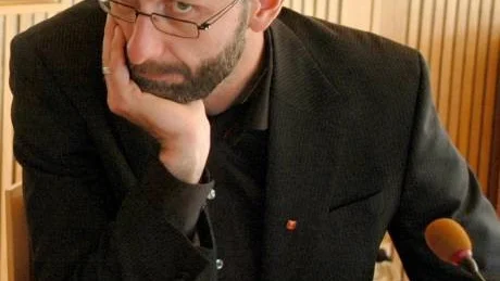 UTREDER. "Alla ställer sig frågan om det brustit i rutinerna men hittills tyder inget på det", säger socialchef Mikael Lekfalk.