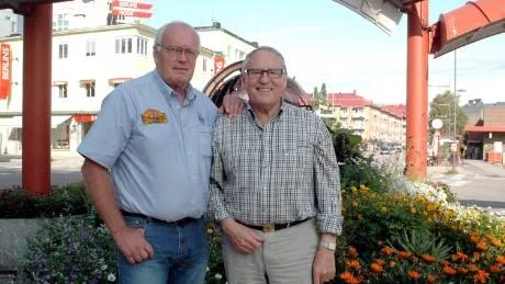 TUNGT MÖTE. Björn Waldegård och Olle Lindström, Bodens kommunalråd, ska mötas i en jippotävling i samband med Kanonrundan.