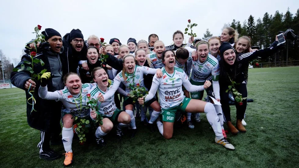 Assi IF efter kvalvinsten.