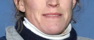 Anna har stallet i kanonform