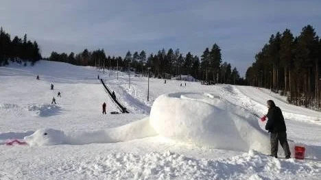 Ormen Lindbi är en av Lindbäcksstadions nya attraktioner.