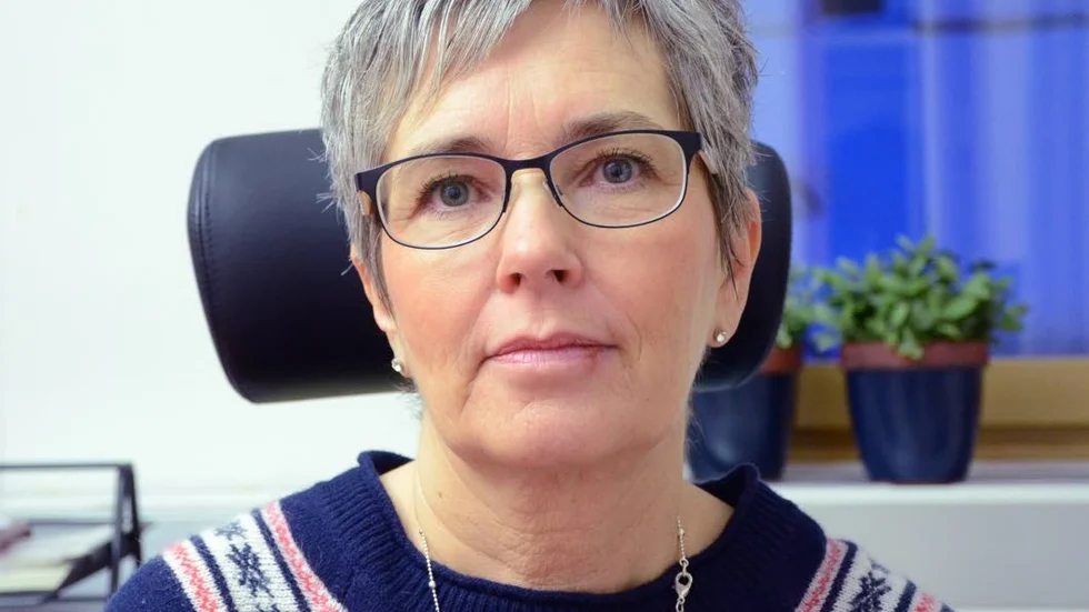 Avgångsersättning. Kommunalrådet Jeanette Wäppling (v) och övriga politiker i Gällivare beviljar kommunens samhällsbyggnadschef en dryg miljon i avgångsersättning.