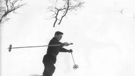 TELEMARKSSVÄNG. Olle Rimfors beskriver en balansövning i ord och bild från Storlien, sent 1920-tal.