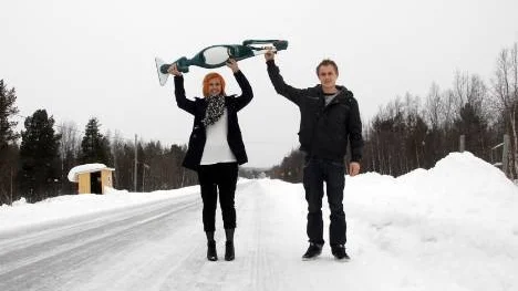 Syskonen Jenny och Tony Westerlund i Jutis satsar stort på dammsugsförsäljning i hela Sverige från den lilla byn Jutis väster om Arjeplog.
