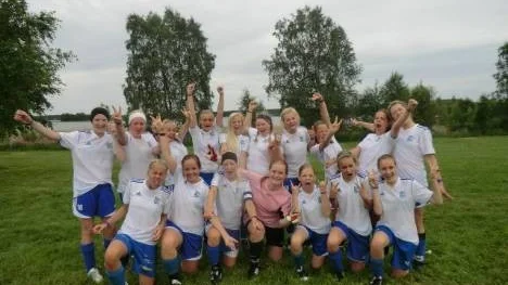Storfors F96-lag gick till B-final i Gothia Cup genom att besegra Gammelstad i semifinalen - på straffar. Idag spelar tjejerna final mot ett belgiskt lag.