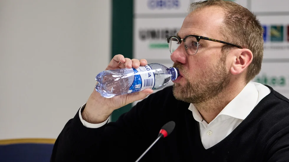 Halmstads BK och dess tränare Magnus Haglund har bara tagit en av nio möjliga poäng på de tre senaste matcherna i superettan. Arkivbild.