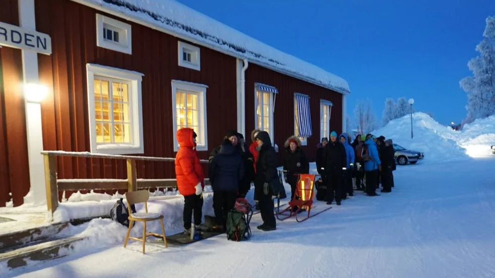 Biljettkö. Kön utanför Kyrkströmsgården säger en del om intresset för filmfestivalen. I år sålde En underbar jävla jul och Glada hälsningar från Missångerträsk slut på tio minuter.
