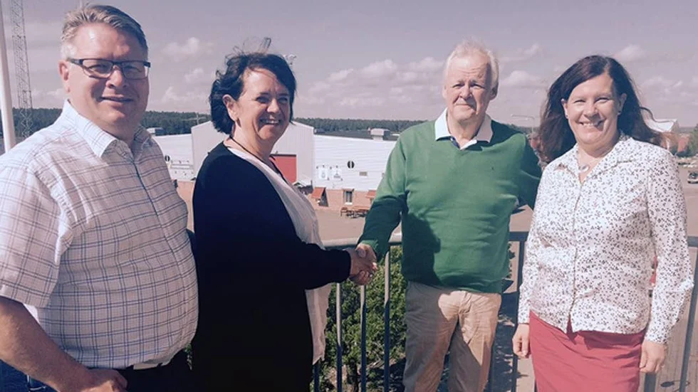 Expanderar. Henrik Vuoronen, Birgitta Ahlqvist, Tommy Nilsson och Susanne Jangdal firar ShoreLink AB:s nya femåriga avtal.