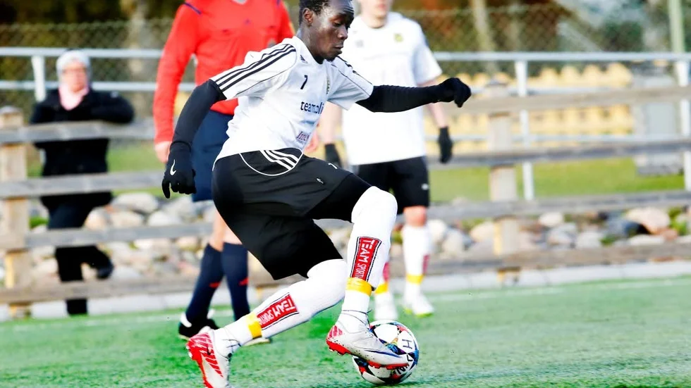 Stephen Komatech.
