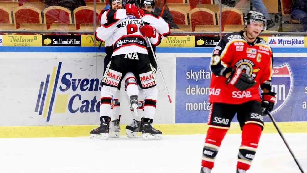 Alfons Malmströms nya klubbadress blir SHL-konkurrenten Örebro.