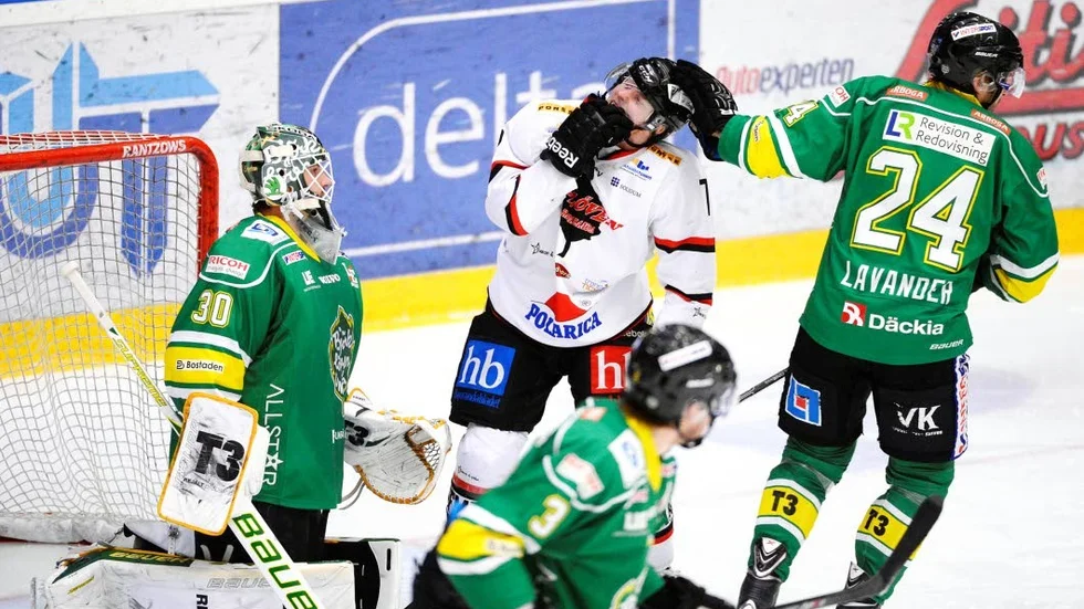 Nära. Emil Lundbergs Asplöven hade 2-2 med sig när det var knappt tre minuter kvar av mötet borta mot Rögle. Men hemmalaget lade i en växel till och vann med 4-2.