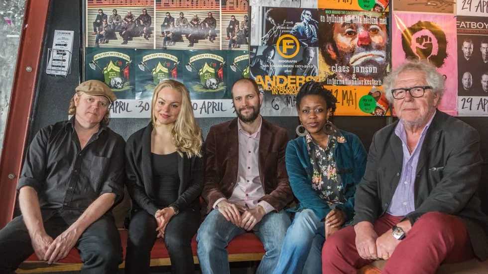På lördag intar sextetten Beat Funktion med vänner Katalin. På bild: Olle Thunström (Beat Funktion), Rebecca Laakso, Daniel Lantz (Beat Funktion), Sani Gamedze och Claes Janson.