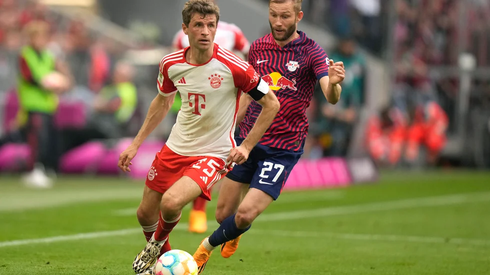 Bayern München är illa ute i Bundesligas titelstrid.