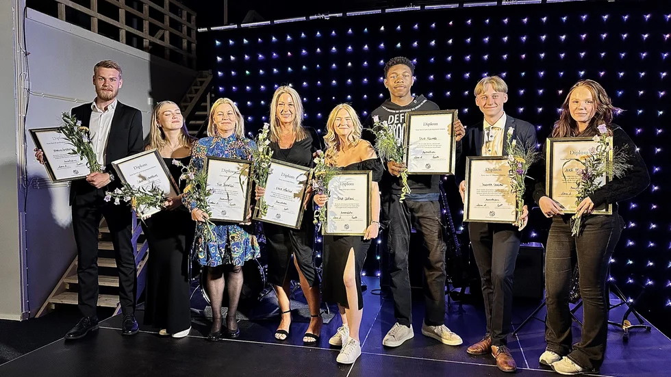 Alla pristagare på Skol IF-galan: Marcus Gustafsson, Cornelia Landblom, Tina Johansson, Erica Månsson, Saga Olofsson, David Molimbi, Vide Starborg (representerar Inovitaskolan) och Alice Keski Kungas.
