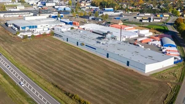 Bygger i Enköping. Sundolitts fabrik i Vårgårda.