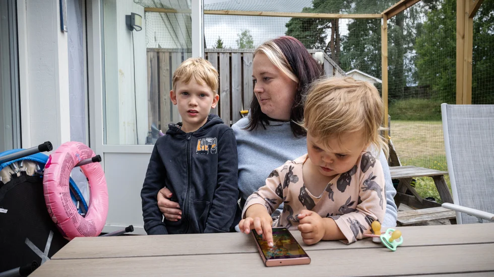 När Calle dog var Freddie fyra år och Hailey bara nio månader. Freddie har minnen av sin pappa och blir ganska ofta ledsen över att han inte längre finns.