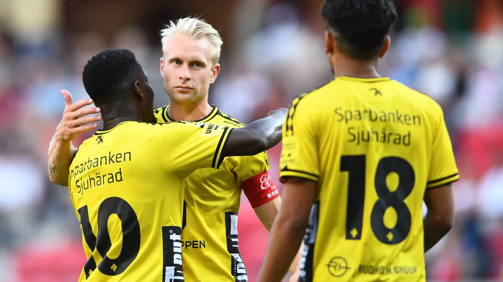 Johan Larsson och Elfsborg tar över serieledningen.