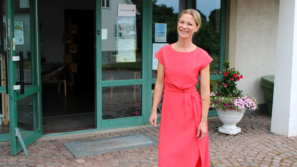Lisa Sandstedt från Virserum har fått pengar av Lions Club. Anledningen är hennes stora musikaliska insatser för såväl Virserum som övriga Hultsfreds kommun.