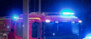 Personbil började brinna