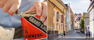 Skvätte surströmming på förbipasserande – hann undan polisen