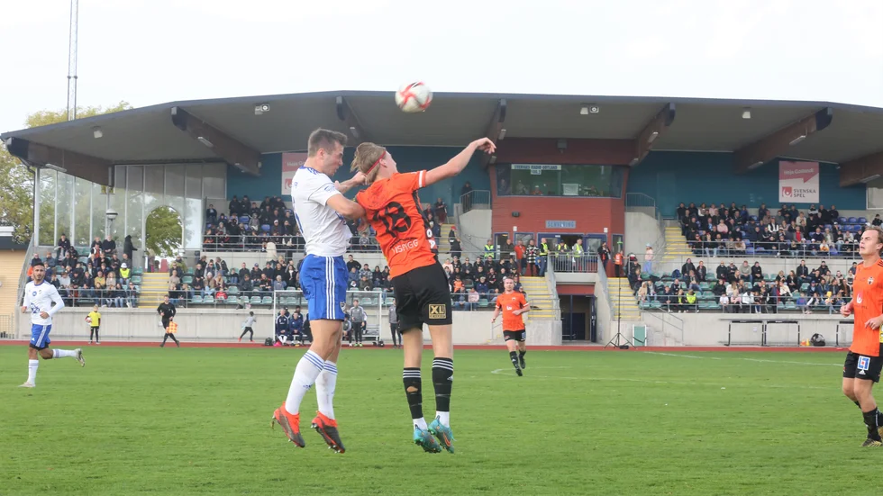 FC Gute hoppas på storpublik på lördagseftermiddagen när Sandviken gästar. Matchhjälten senast Ossian Ogestad (på bilden) är dock osäker på spel.