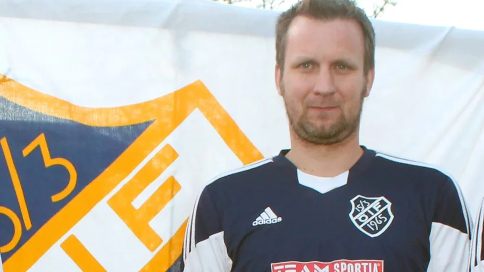 SKOR. Patrik Ljungberg, Österstads tränare, var besviken över att hans lag bara ställde ut skorna i Väderstad.