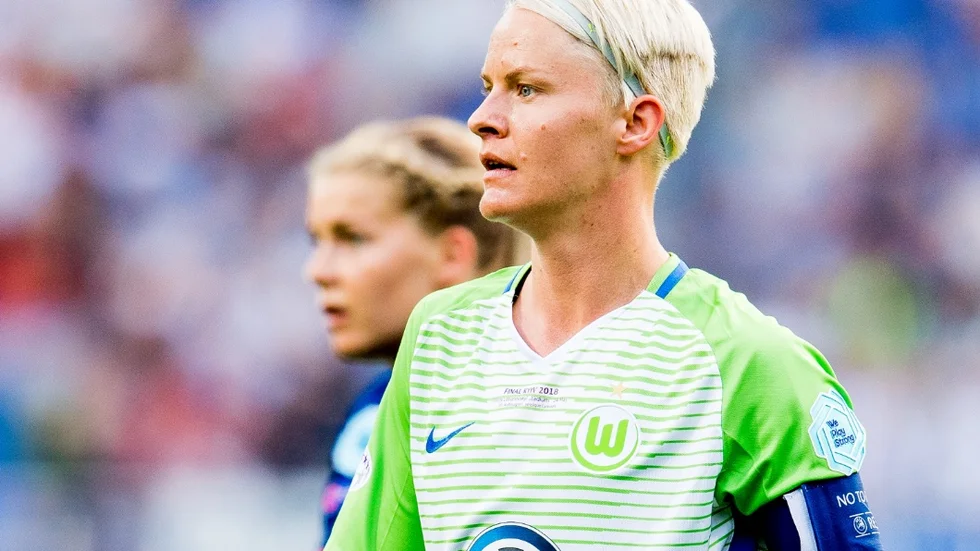 180524 Nilla Fischer of Wolfsburg and Ada Hegerberg of Lyon during the UEFA Women's Champions League final between VfL Wolfsburg and Olympique Lyonnais on May 24, 2018 in Kyiv.
Photo: Vegard Wivestad Gr¿tt / BILDBYRN / kod VG / 170174