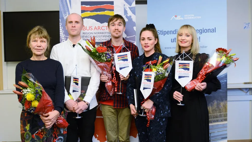 Ulla Lyttkens, Tomas Hämén, Bo Selinder, Lotta Lampa och Linda Remahl fick ta emot kulturstipendier av Region Norrbotten.