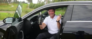 Video: Golfarens superslag – vann bil