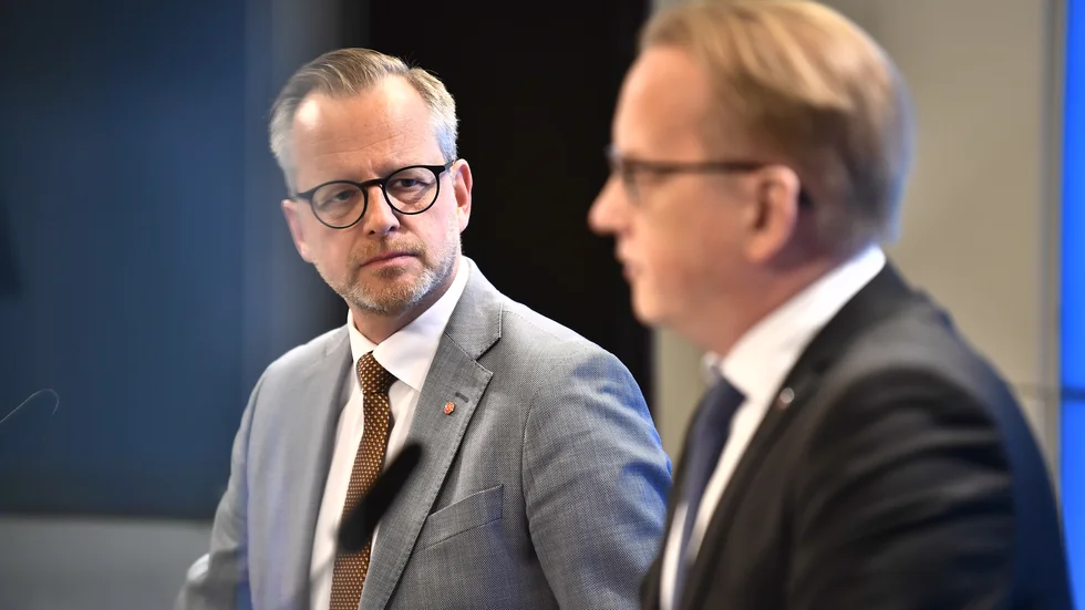 Mikael Damberg, finanspolitisk talesperson, och Fredrik Olovsson, energipolitisk talesperson för Socialdemokraterna föreslår ett nytt energipolitiskt mål för ökad elproduktion till 2030.