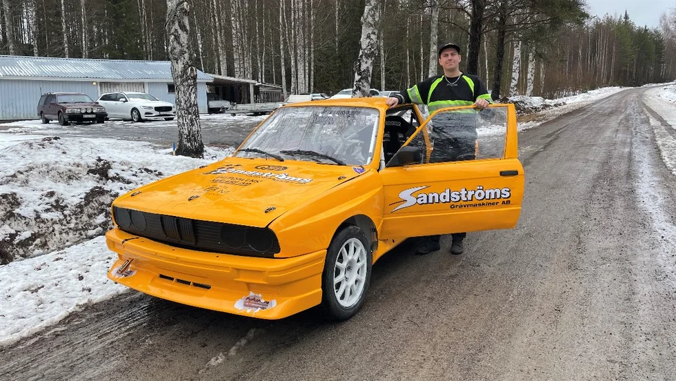 David Hjertberg från Älvsbyn kör SM i rallycross i helgen. Men han gör det utan att ha tränat någonting på grund av den sena våren.
